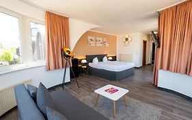 Skycity Hotel Atrigon